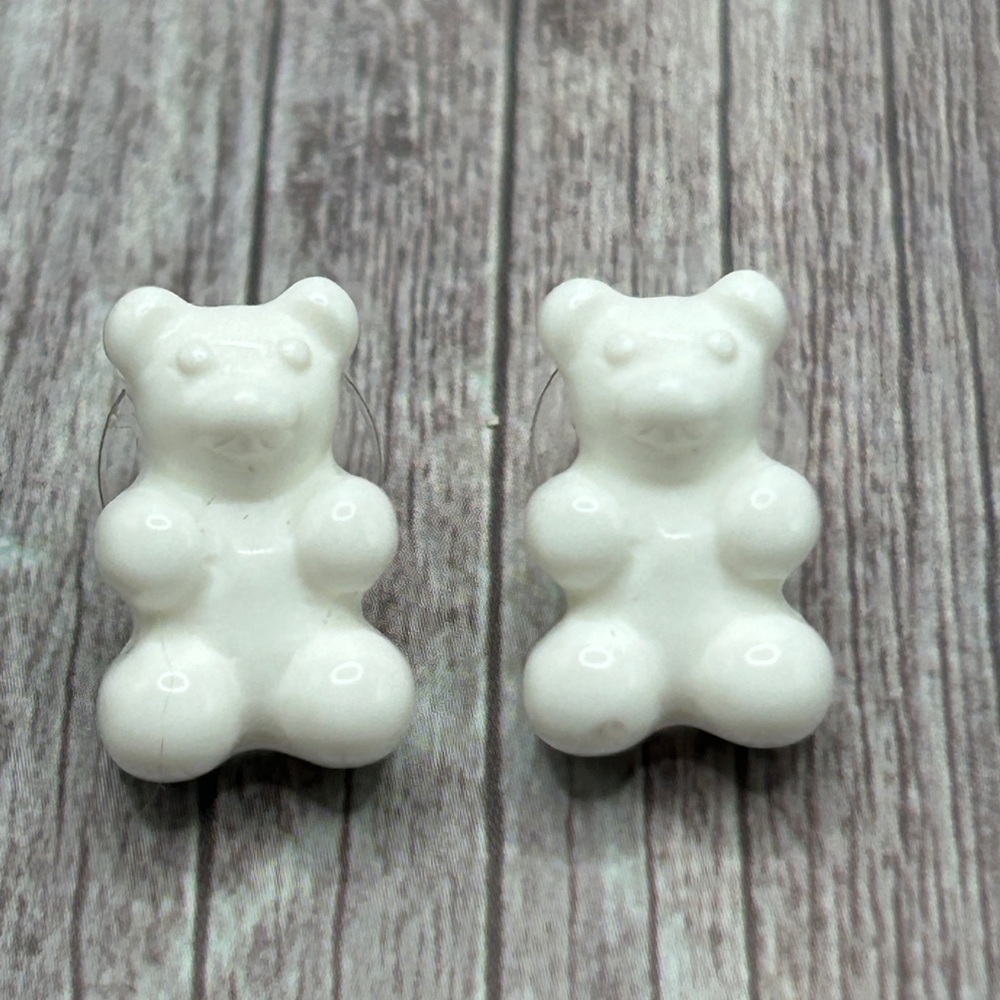 🧸NEW Gummy Bear Enamel Stud Earrings White